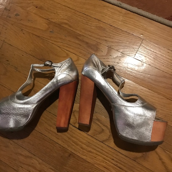 Jeffrey Campbell Shoes - J.C.  Metallic silver leather platform t straps
